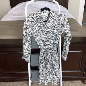 Untuckit cheetah dress
